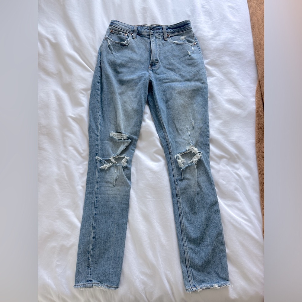 NWOT Abercrombie high rise skinny jean